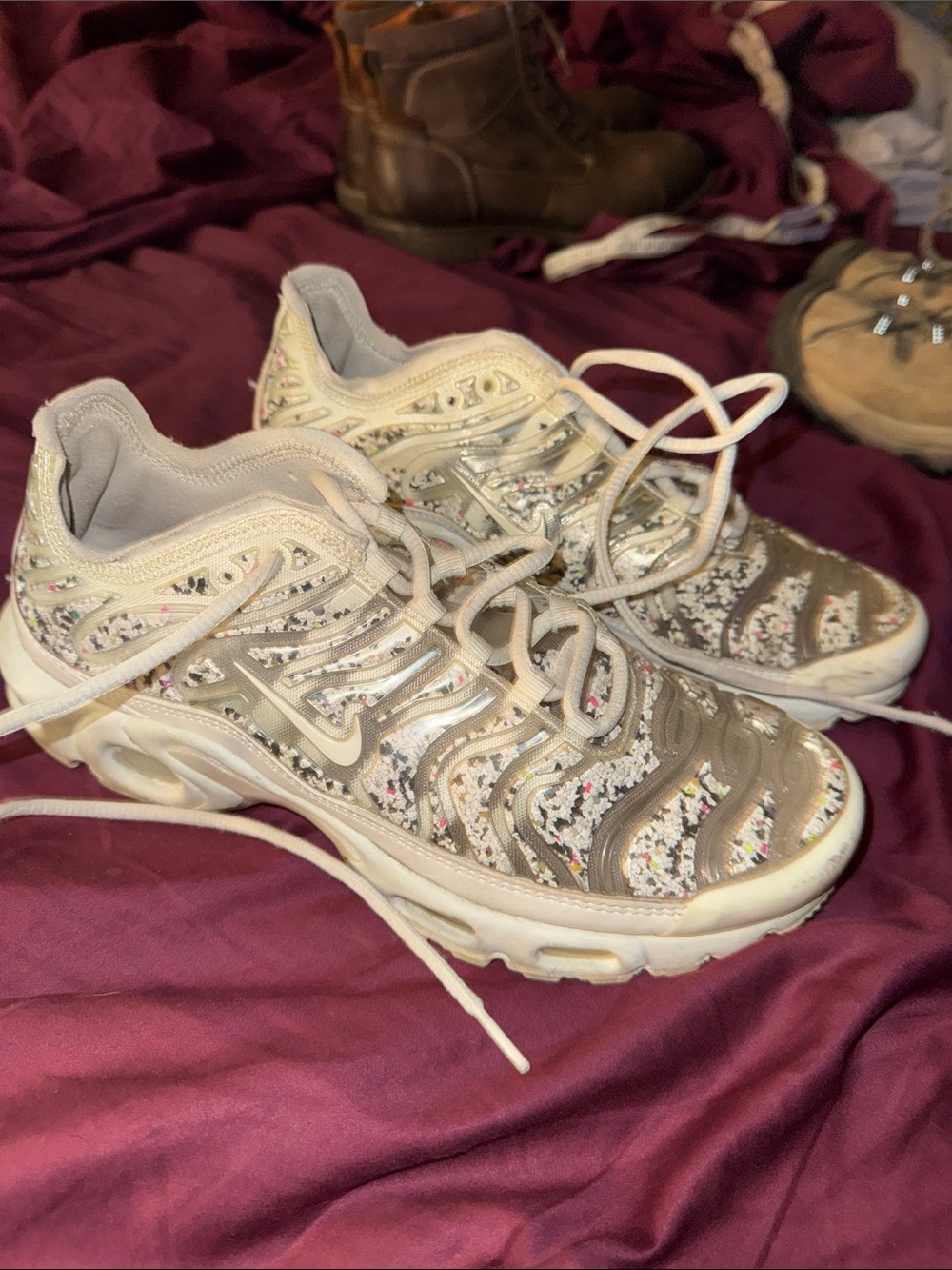 Nike Air Max Women’s White Silver Phantom 9.5